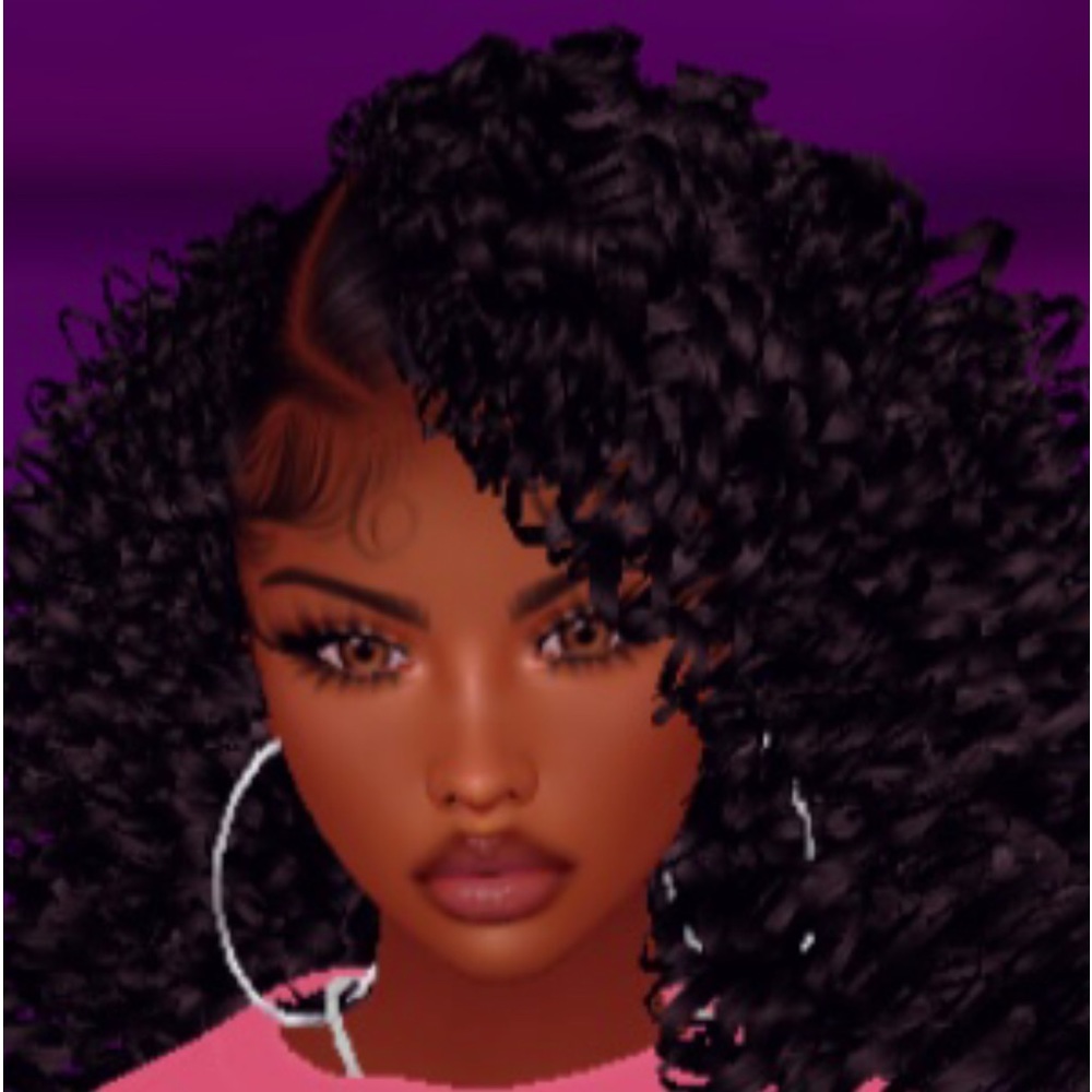 Meet your Posher, Queen P. “TH33 HUSTLE QU33N”